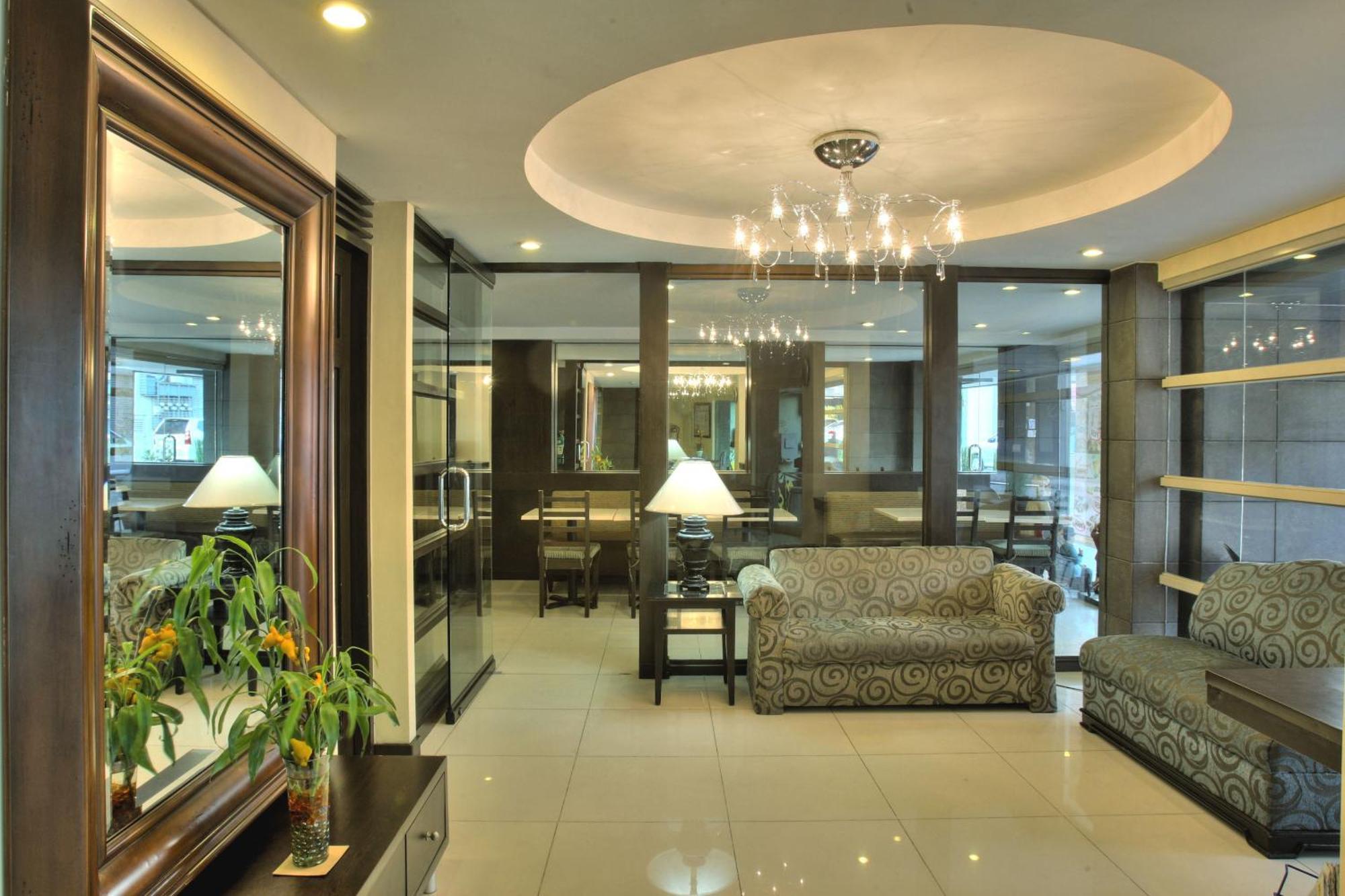 Fersal Hotel Neptune Makati San Pedro Makati Exterior foto