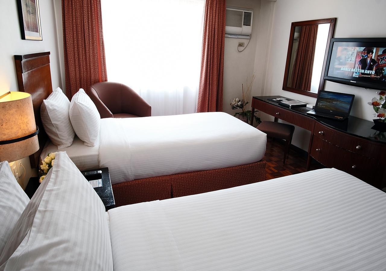 Fersal Hotel Neptune Makati San Pedro Makati Exterior foto